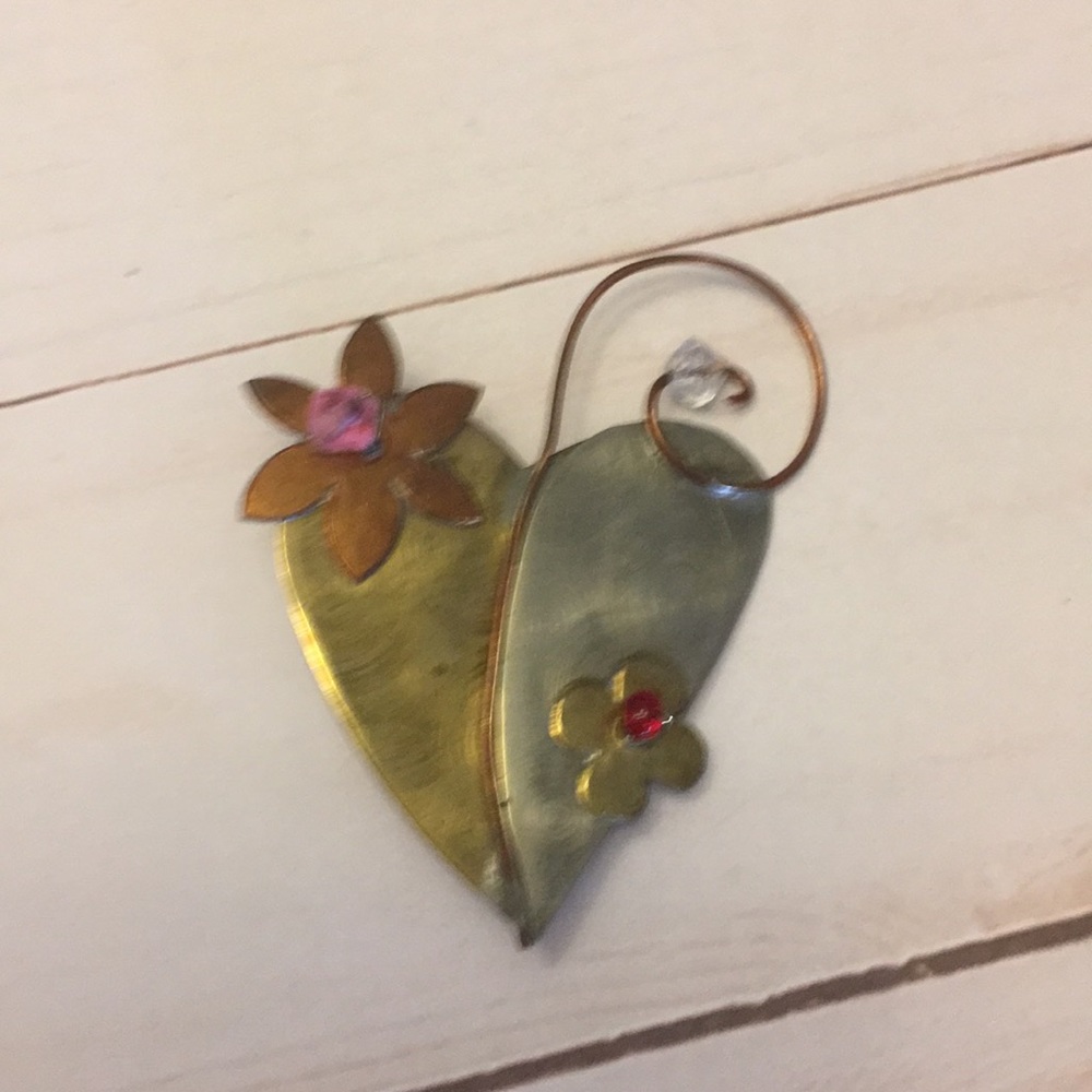 Jewelry - Picture 6 of 8